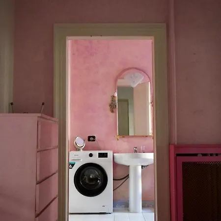 Eschilo In Rosa: Charme E Design Milan