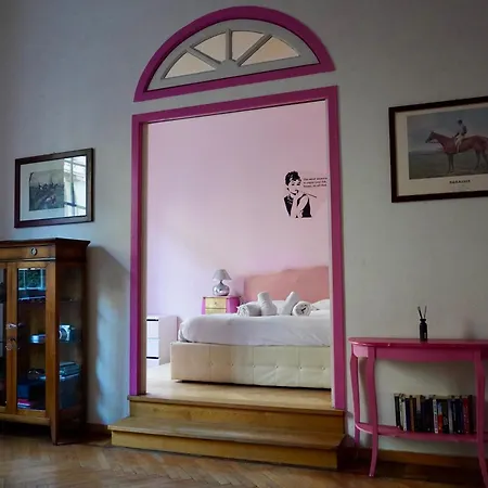 Eschilo In Rosa: Charme E Design * ミラノ